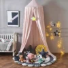 Ciel de lit rose bonbon